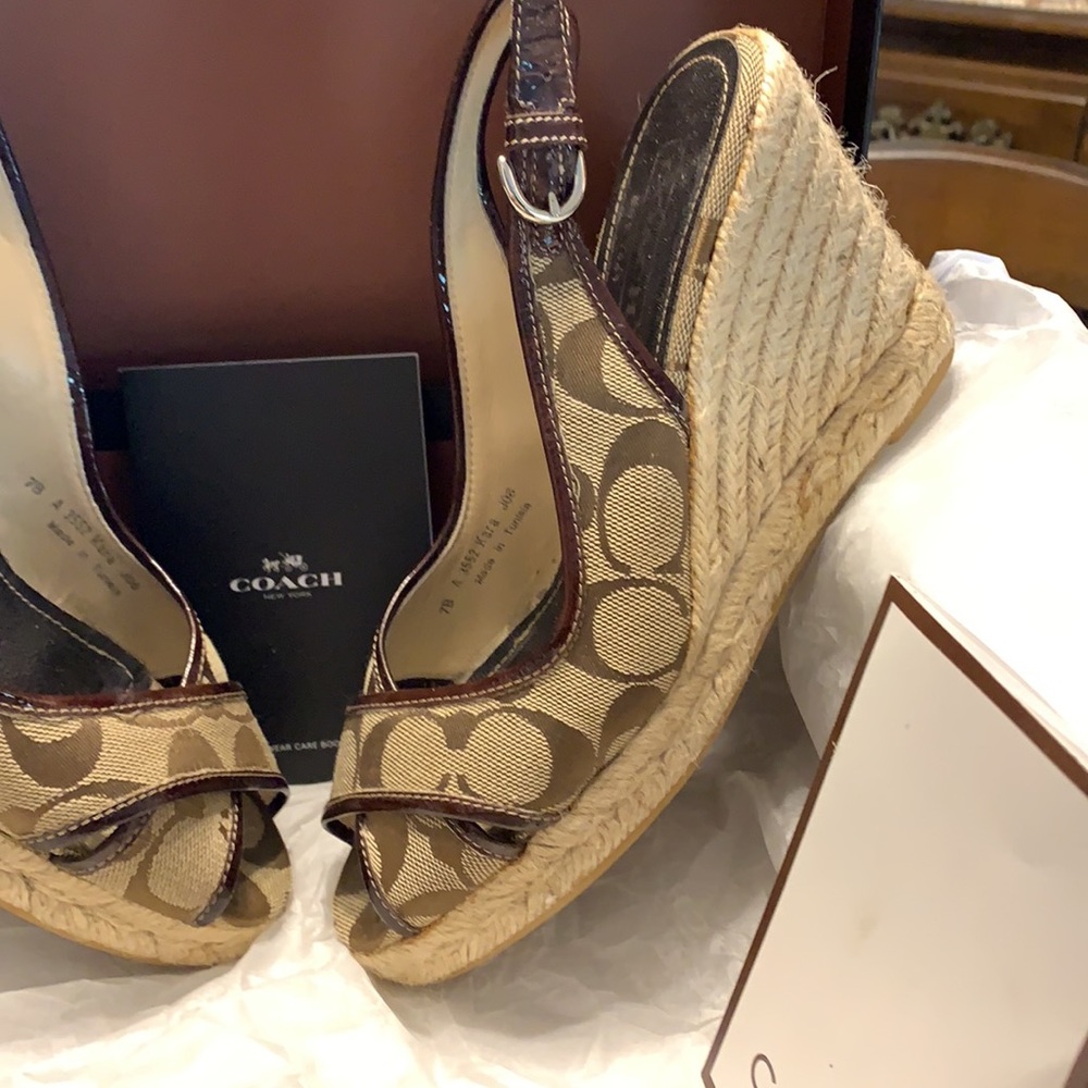 Received 2 pairs as a gift 🎁 as liked so much - Picture 3 of 5